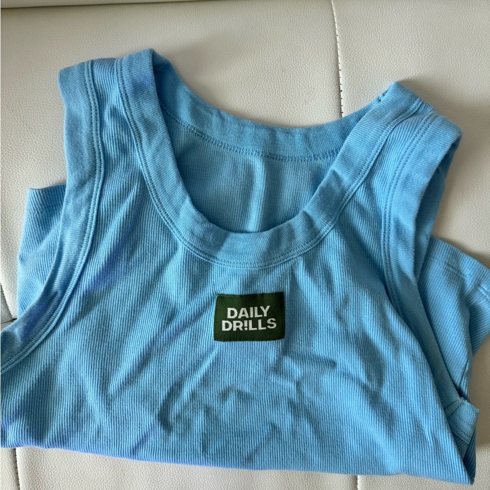 Daily drills light blue ribbed tank
